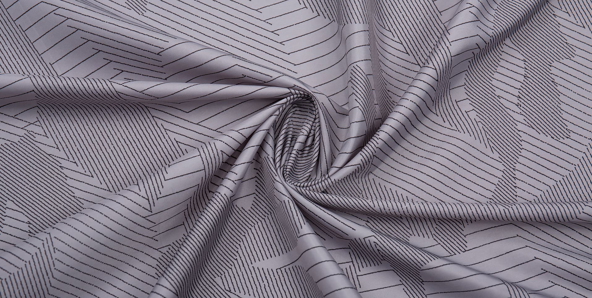 Tongxiang Shunli Textile Technology Co. , Ltd.