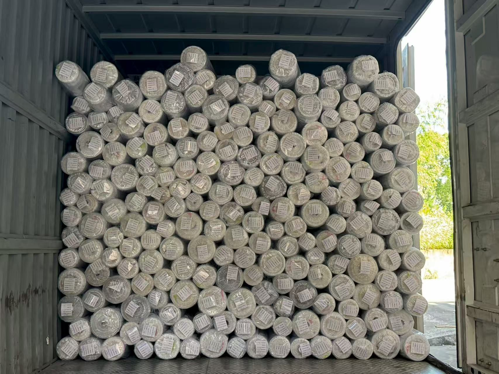 ซับในแขนที่กำหนดเอง