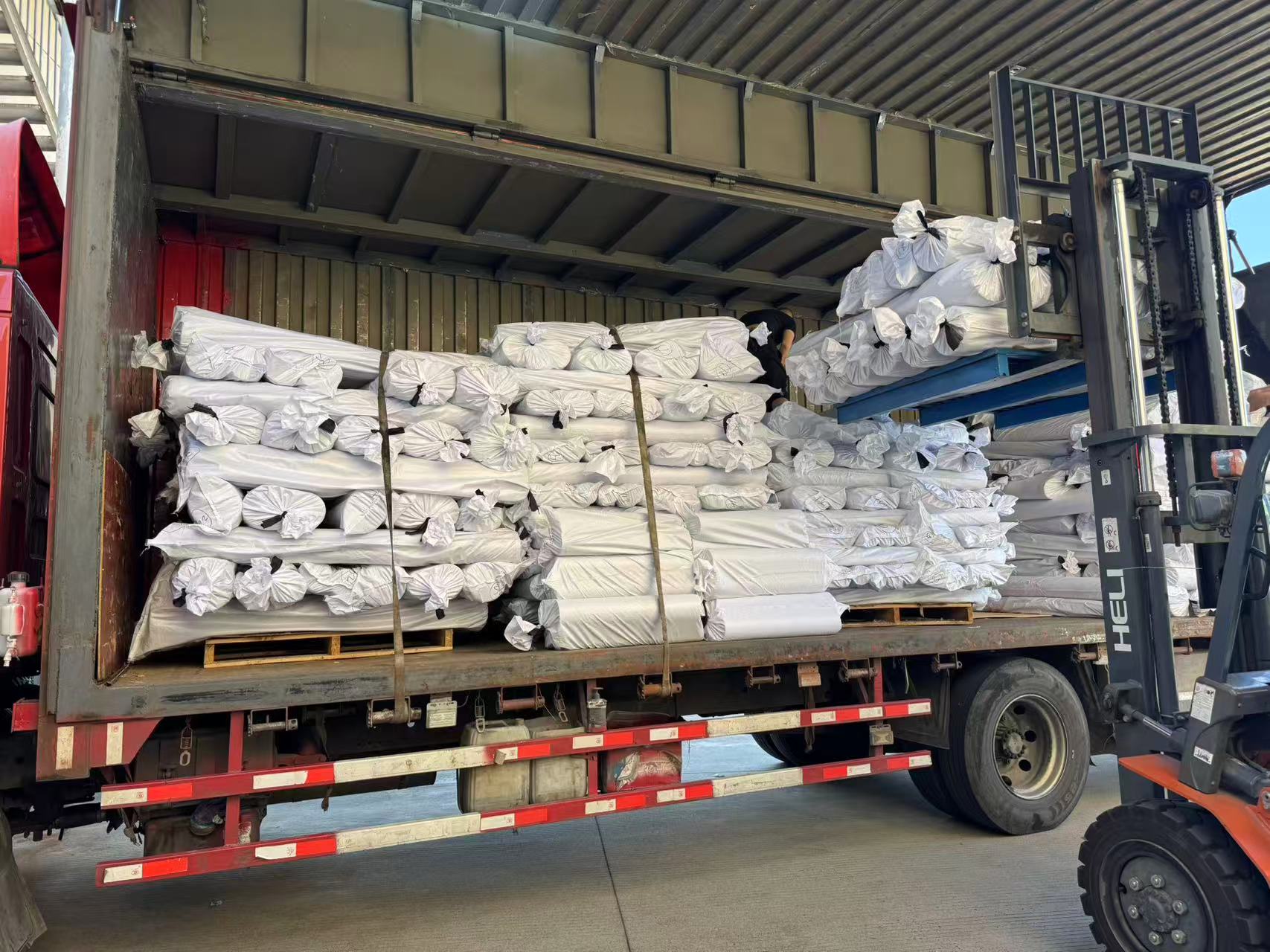 ฤดูกาลท่องเที่ยว วัสดุบุผิวระดับพรีเมียม: Shunli Textile